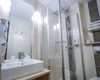 Hôtel Inn Design & Restaurant Montargis - Villemandeur - Salle de bain