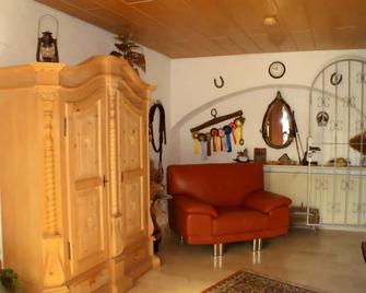 Apartment in the historic canon house - 52sqm / 2-4 persons - Wi-Fi - Treis-Karden