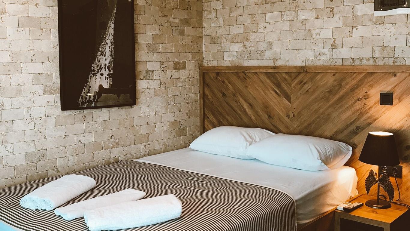 Fermaki Rooms - Adults Only