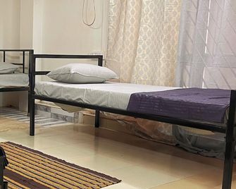 Zion Backpackers Hostel - Guwahati - Quarto