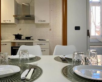 La Casa di Rosanna - Puglia Mia Apartments - Monopoli - Dining room