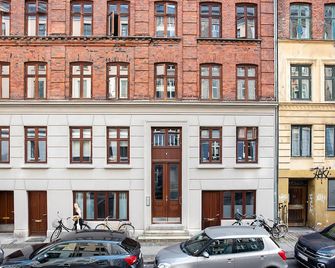 Sanders Park - Charming 1-bdr Apt Close to Metro - Copenhagen - Building