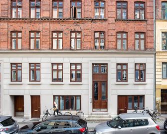 Sanders Park - Charming 1-bdr Apt Close to Metro - Copenhagen - Building
