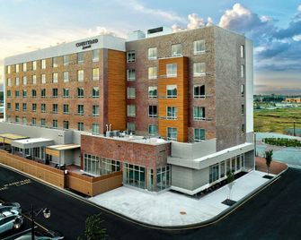 Courtyard by Marriott North Brunswick - North Brunswick - Gebäude