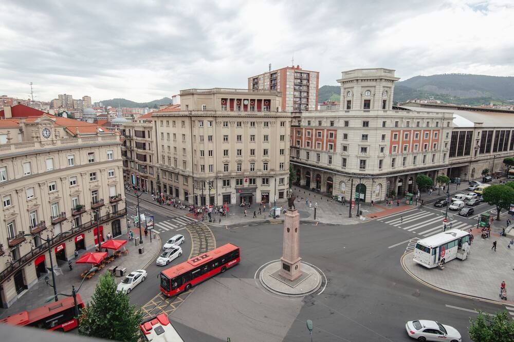 لاتروبي لا جرانجا - بيلباو - غرفة نوم