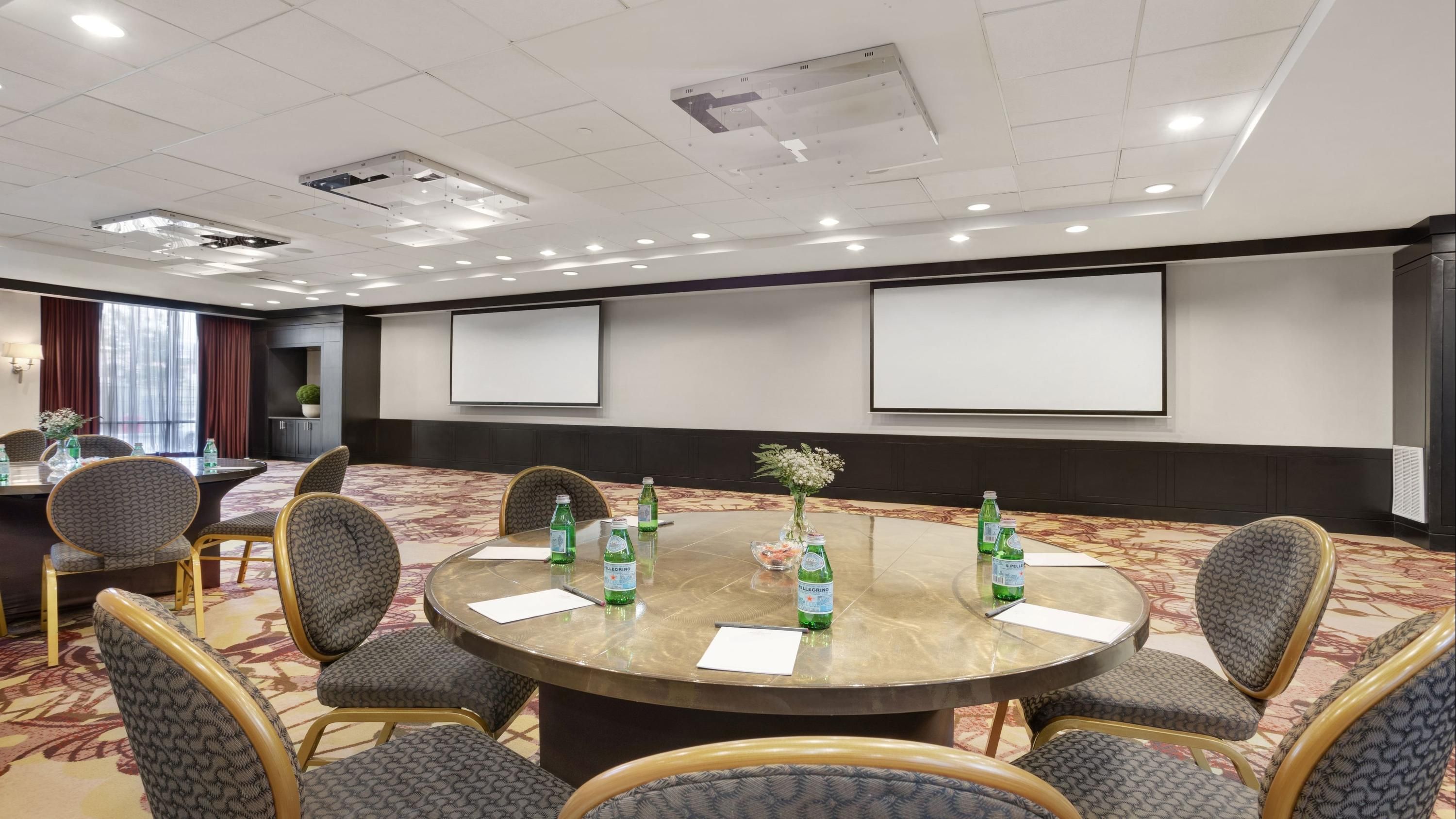 Crowne Plaza Houston Galleria Area By IHG - יוסטון - חדר ישיבות