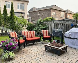 Poolside Entire Lower Level Apt - Whitby - Patio
