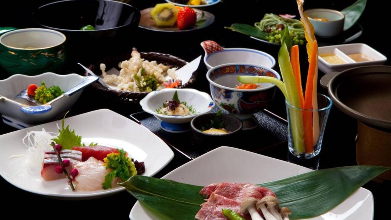 Ryokan Sennari (13 years or older)