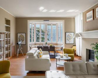 Ruby Como Villa with Lake View By Petra Luxury - Laglio - Lounge