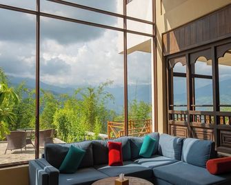 Nana Mountain Resort Mt Annapurna View - Pokhara - Balkong