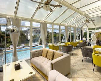 Riviera Lodge Hotel - Torquay