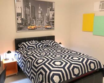 Modern Studio by the Harbor - Los Angeles - Bedroom