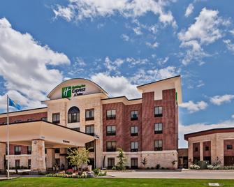 Holiday Inn Express & Suites Duncan - Duncan - Building