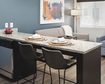 Stayapt Suites Atlanta-Newnan - Newnan - Jídelna