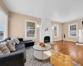 Perfect 3-bedroom house in Oakland for a relaxing stay - Oakland - Olohuone