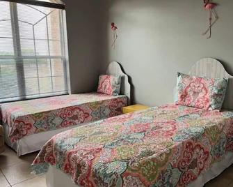 Spacious 4 br getaway. Riviera Beach / Baffin Bay - Riviera - Habitación