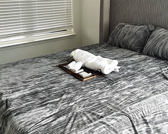 Modern Luxury 1 b/b mini get away - Smyrna - Bedroom