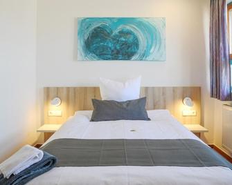 Hotel Restaurant Zehn-Brunnen - Renningen - Schlafzimmer