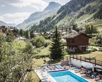 Hotel Altitude - Val-d'Isere - Pool