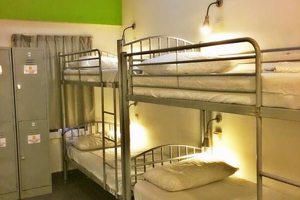 Campbell Inn - Hostel