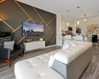 Magical Serenity - Clermont - Living room