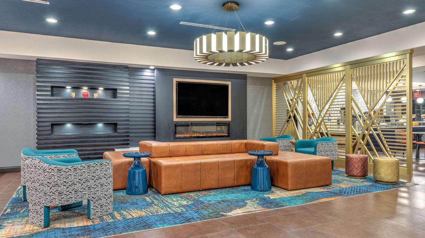 La Quinta Inn & Suites by Wyndham Woodway - Waco South