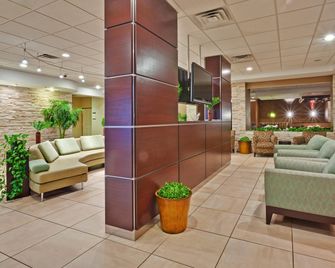 Holiday Inn Bloomington-University Area By IHG - Bloomington - Lobby