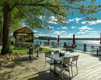 Edinboro Lake Resort - Edinboro - Patio