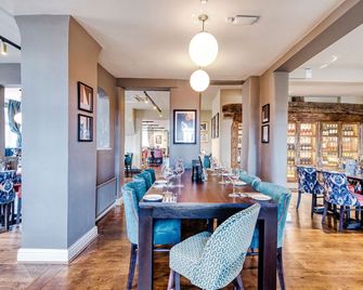 Hand And Sceptre by Ikc - Tunbridge Wells - Restaurant