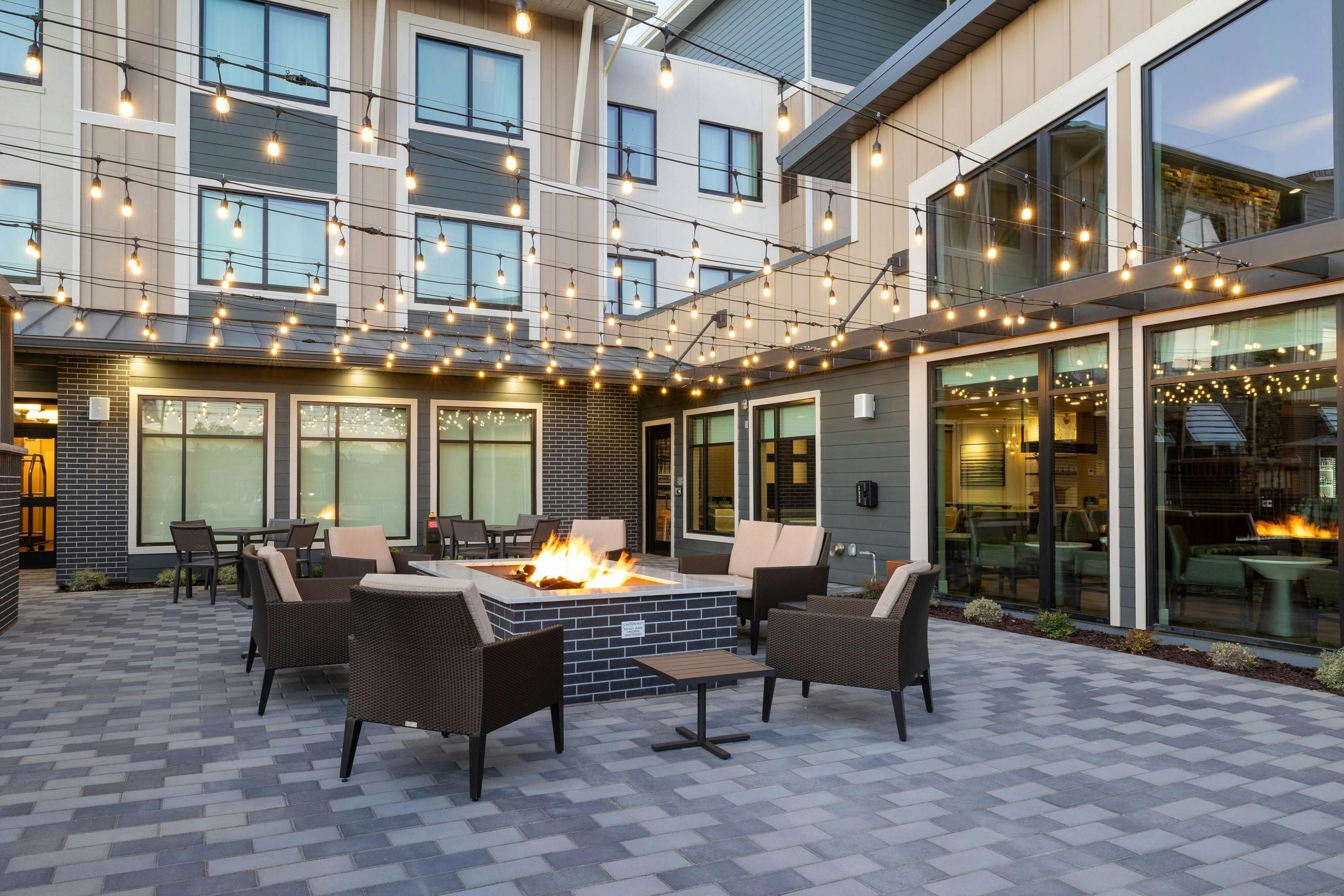 Residence Inn by Marriott Novato Sonoma - Novato - Патіо
