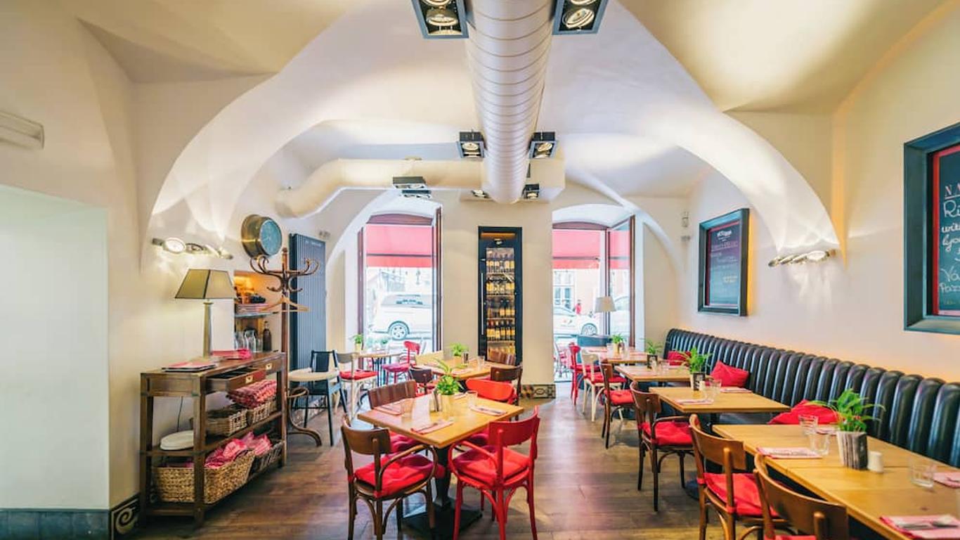 Pest-Buda Hotel
