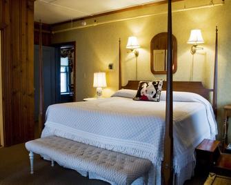 Upgraded King at Boutique Hotel, Private Beach, Walk to Restaurants & Shops - Oxford - Schlafzimmer