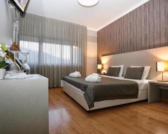 Hotel Douro Inn - Tabuaço - Camera da letto