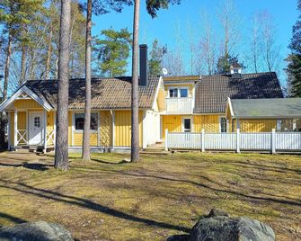 Amazing Home In Köpingsvik With Sauna - Köpingsvik - Edificio