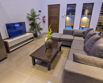 Quest Villa - Panglao