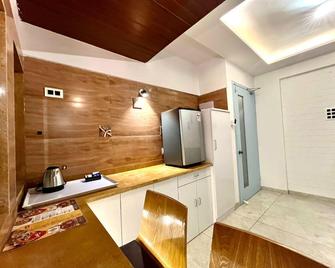 PrivyStays St. Ricky's Apartment Hotel - Alibag - Bar