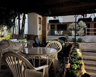 New 'Villa Albero' Boutique - Torremolinos - Patio