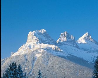 Canmore Inn & Suites - Canmore