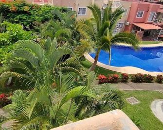 Ixtapa al mejor precio, 'Casa las Conchas' - Zihuatanejo - Piscina