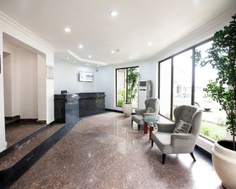 Genesis Castle - Port Harcourt - Salónek