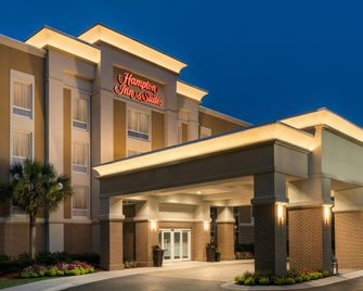 Hampton Inn & Suites Bluffton-Sun City - Bluffton - Gebäude