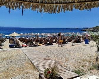 Rozalia Studios - Igoumenitsa - Strand