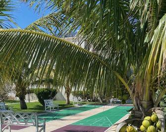 A little piece of paradise is waiting for you , 1 minute walk to pool and ocean - Freeport - Pool