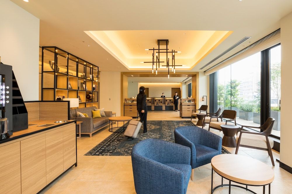 Lounge view of Jr East Hotel Mets Premier Yokohama Sakuragicho