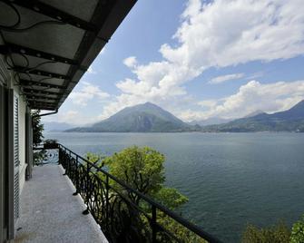 Villa Lucia Varenna - Varenna - Balcony