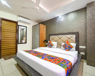 Fabhotel Green Valley - Chandigarh - Slaapkamer