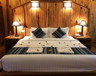Blue Vanda Lodge - Nyaungshwe - Bedroom