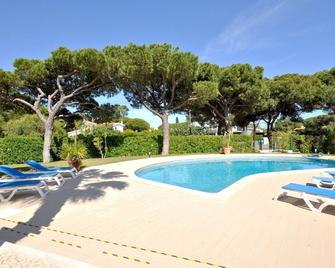 Close to amenities, free air conditioning and wi-fi - Quarteira