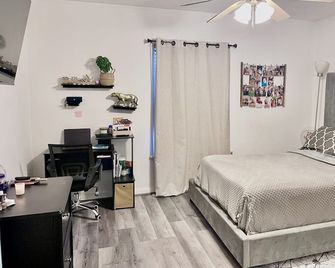 Prime Location 2 min from highway - לוס אנג'לס - חדר שינה