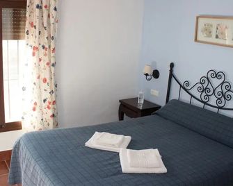 Casas Rurales Cortijo La Canada - Estepa - Bedroom